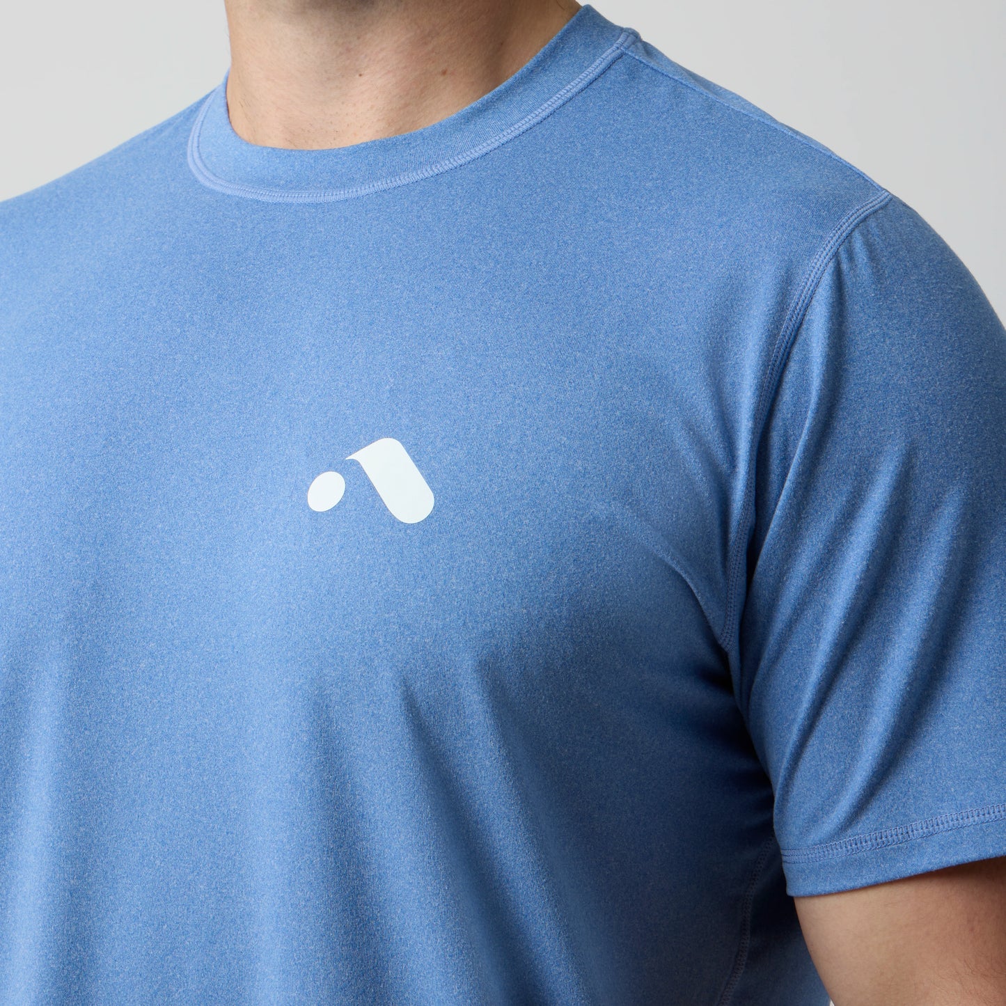Avoura Edge Serve Tee